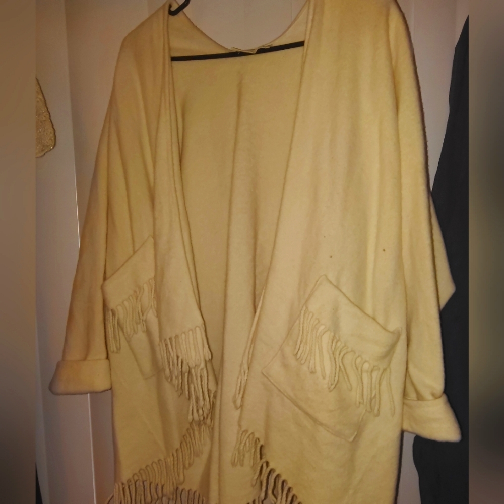 Laurence Tavernier cream poncho